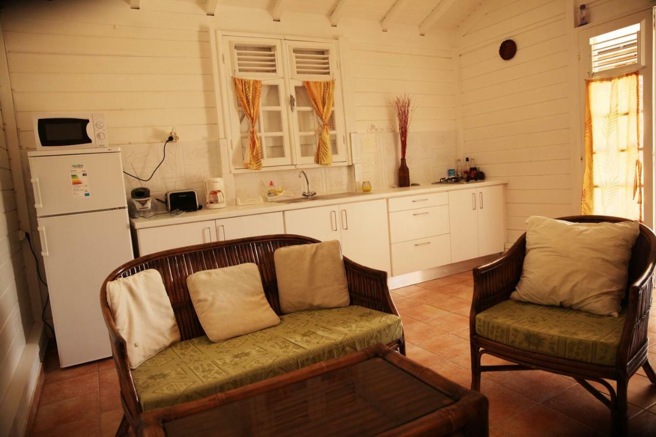 Bungalow Bassin Trouve Sainte-Anne  Εξωτερικό φωτογραφία